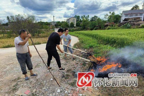 靖州苗族侗族自治县教育局领导团队改革实践及最新动态