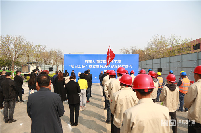 吐鲁番地区市劳动和社会保障局创新改革项目，服务民生新举措